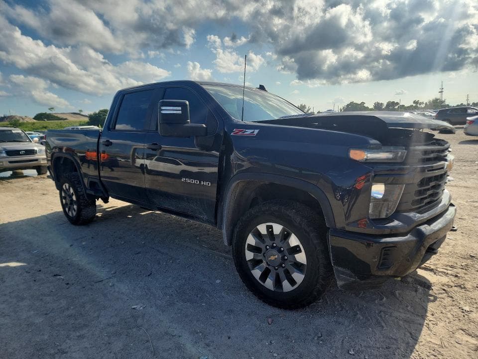 2024 CHEVROLET SILVERADO K2500 CUSTOM 4