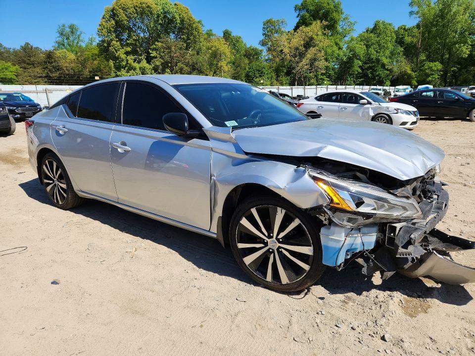 2019 NISSAN ALTIMA SR 4