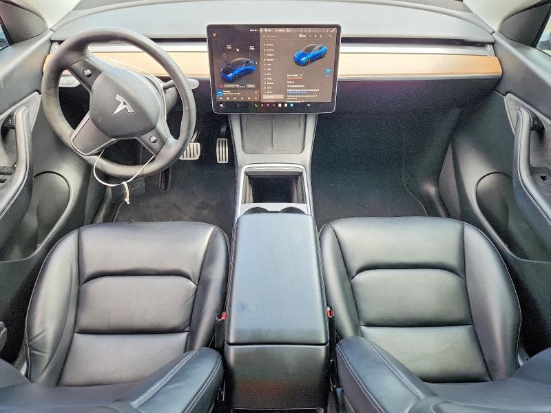 2022 TESLA MODEL Y 8