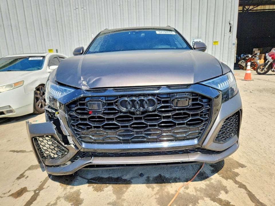 2022 AUDI RS Q8 5
