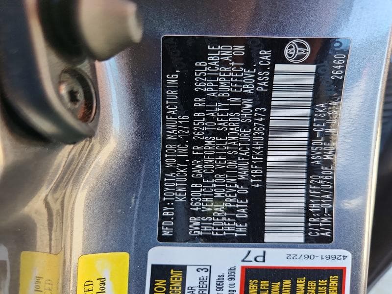 2017 TOYOTA CAMRY SE 12