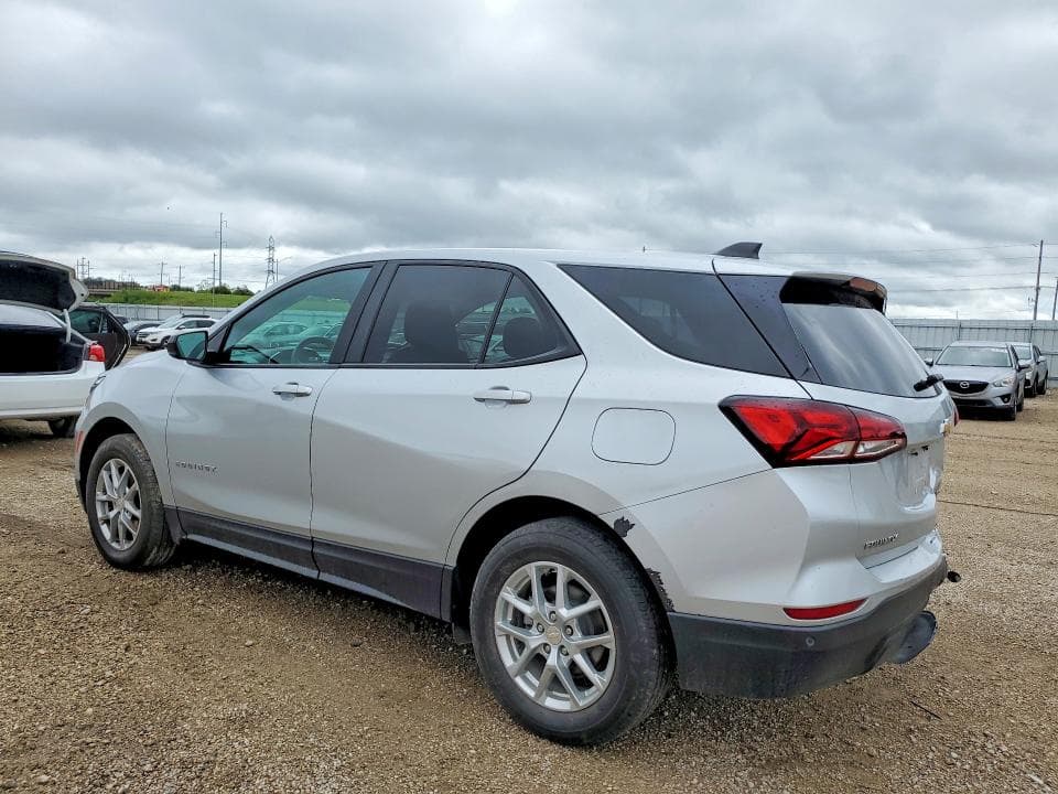 2022 CHEVROLET EQUINOX LS 2