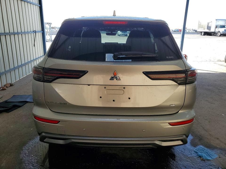 2025 MITSUBISHI OUTLANDER SE 6