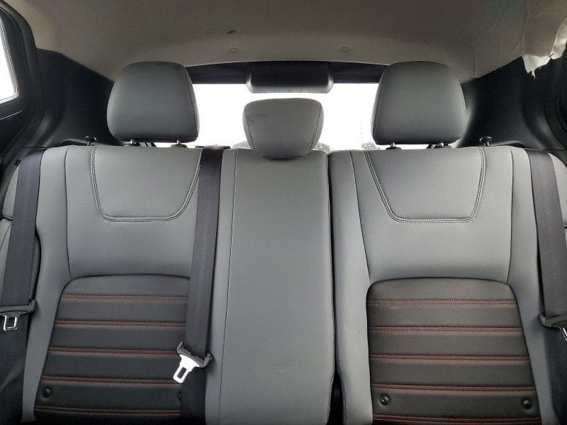 2024 NISSAN KICKS SR 10