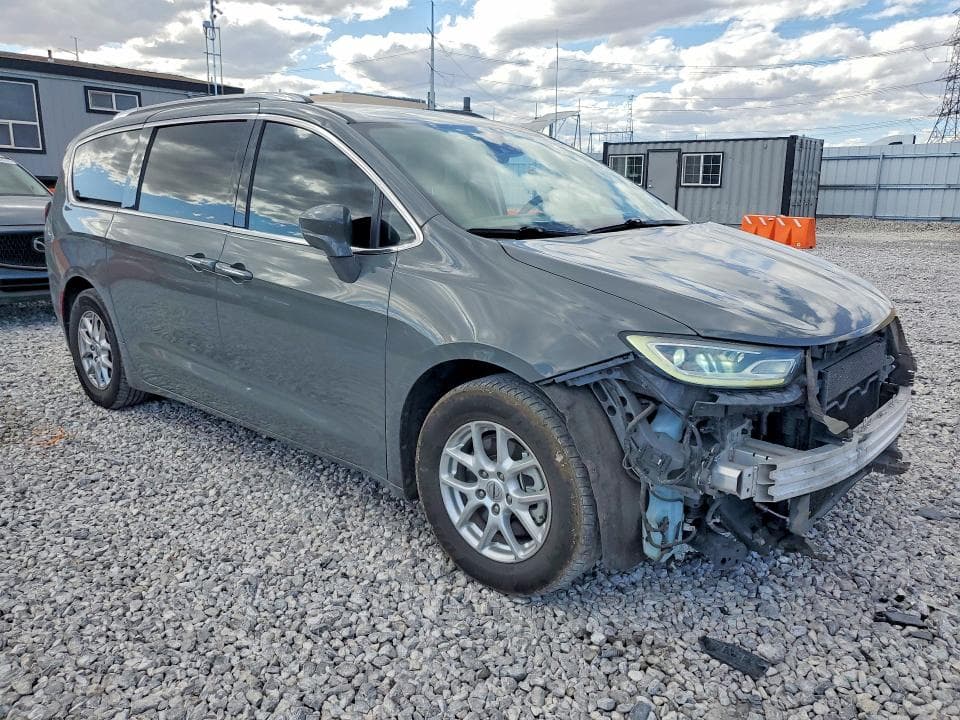 2021 CHRYSLER PACIFICA TOURING L 4