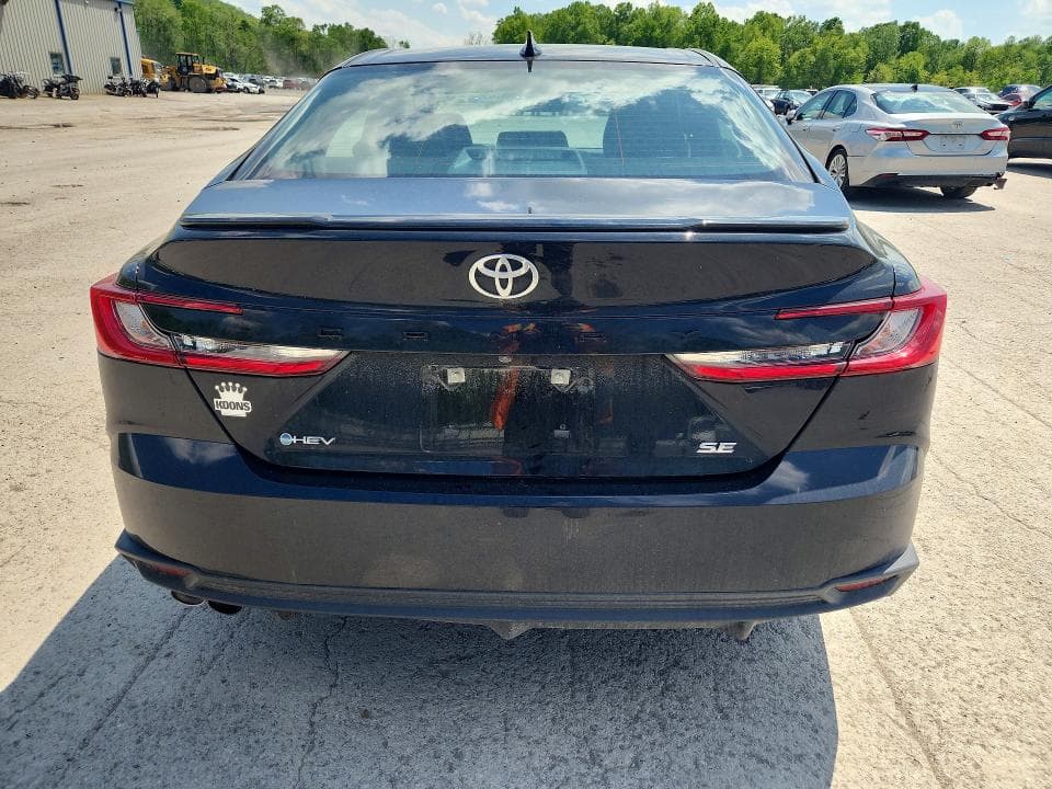 2026 TOYOTA CAMRY SE 6