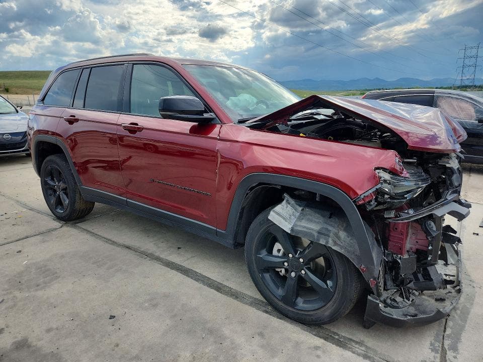 2023 JEEP GRAND CHEROKEE LAREDO 4