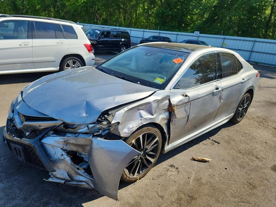 2019 TOYOTA CAMRY