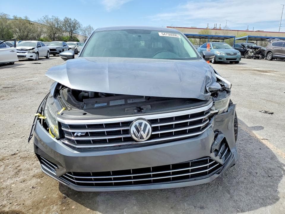 2018 VOLKSWAGEN PASSAT S 5