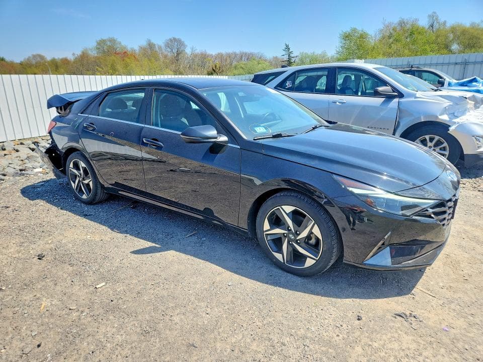 2023 HYUNDAI ELANTRA LIMITED 4
