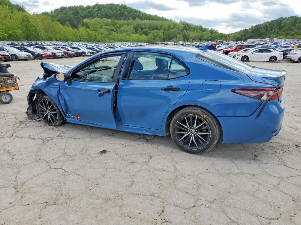 2024 TOYOTA CAMRY SE 2