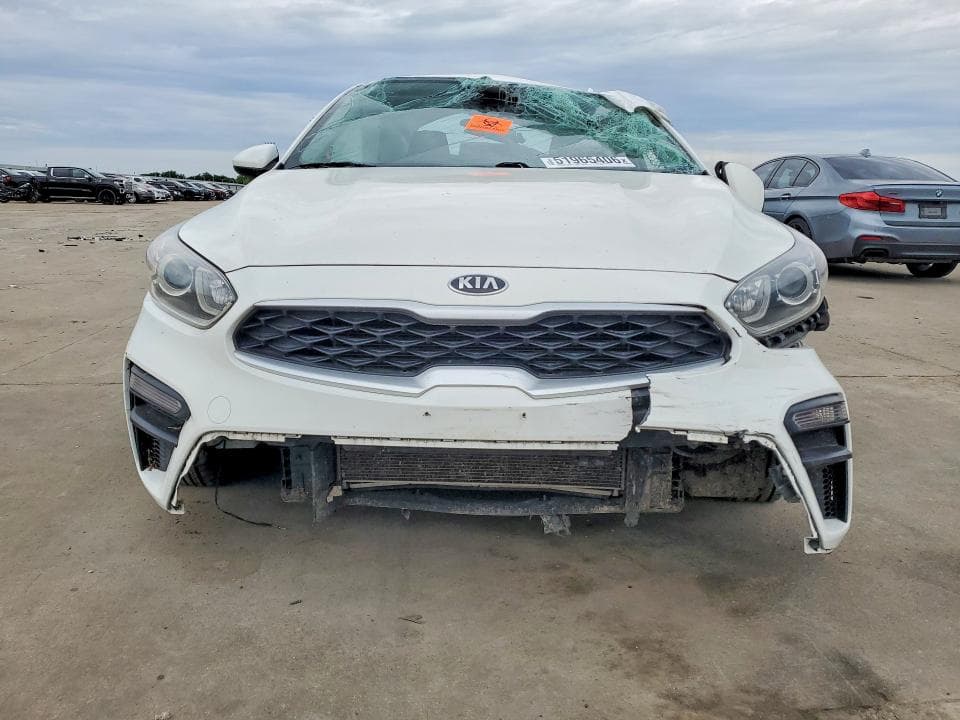 2021 KIA FORTE FE 5