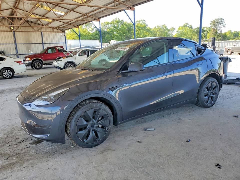 2025 TESLA MODEL Y