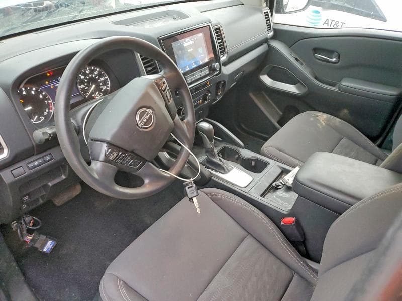 2024 NISSAN FRONTIER SV 8