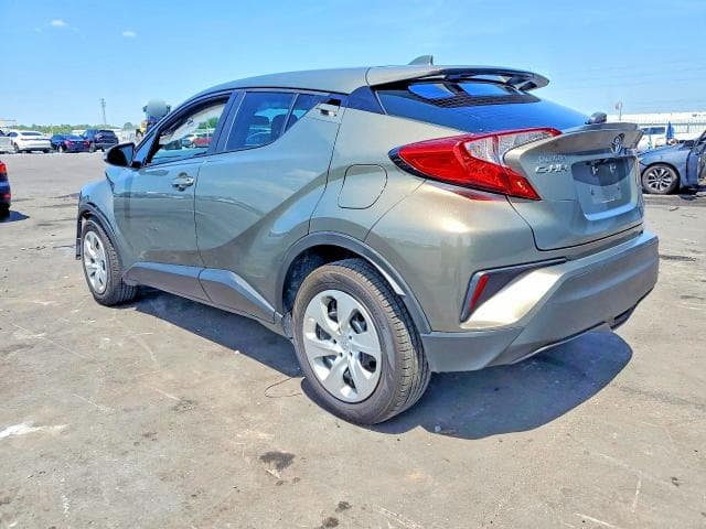 2021 TOYOTA C-HR XLE 2