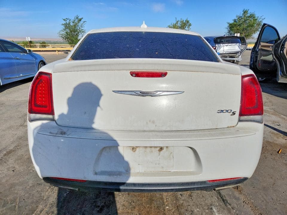 2018 CHRYSLER 300 6