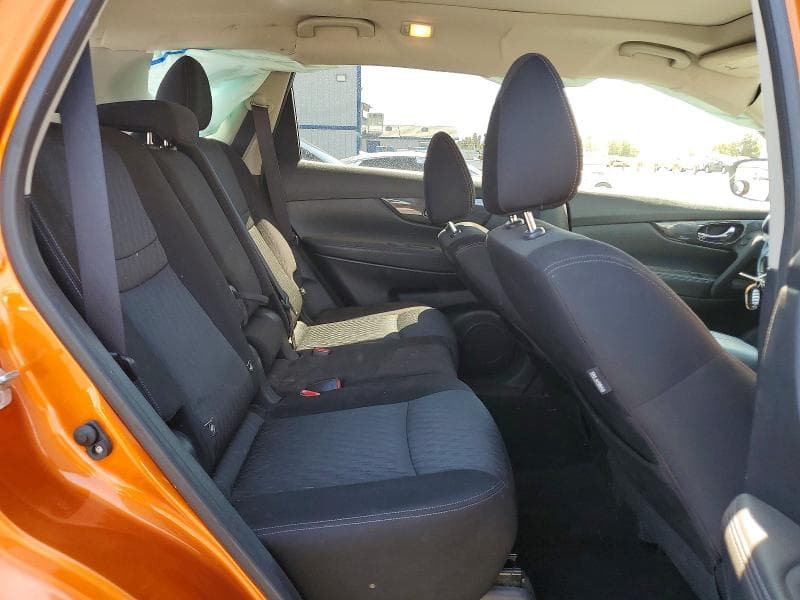 2018 NISSAN ROGUE SV 10