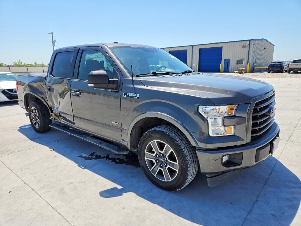 2017 FORD F150 SUPERCREW 4