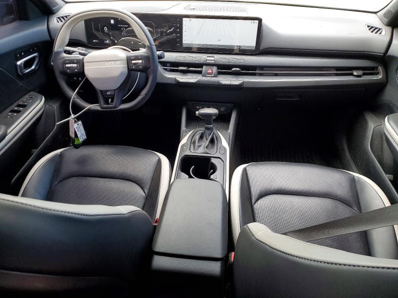 2025 KIA K4 GT LINE 8