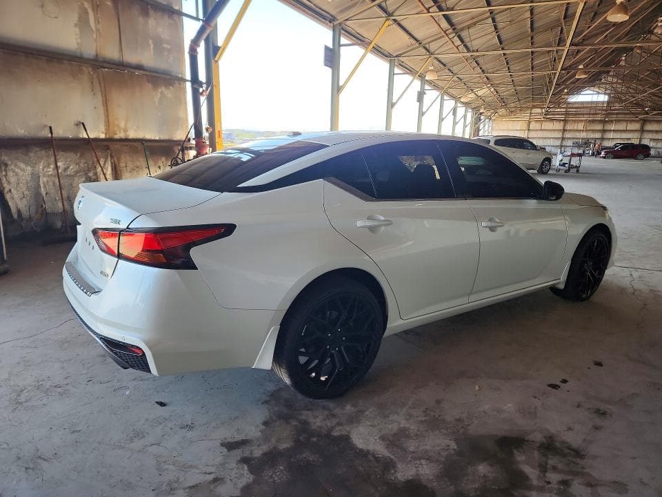 2020 NISSAN ALTIMA SR 3