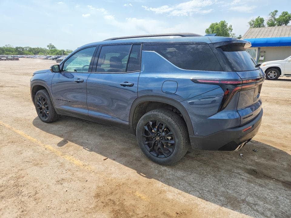 2025 CHEVROLET TRAVERSE LT 2