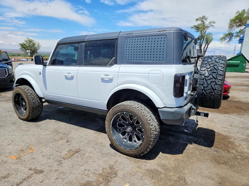 2024 FORD BRONCO OUTER BANKS 2