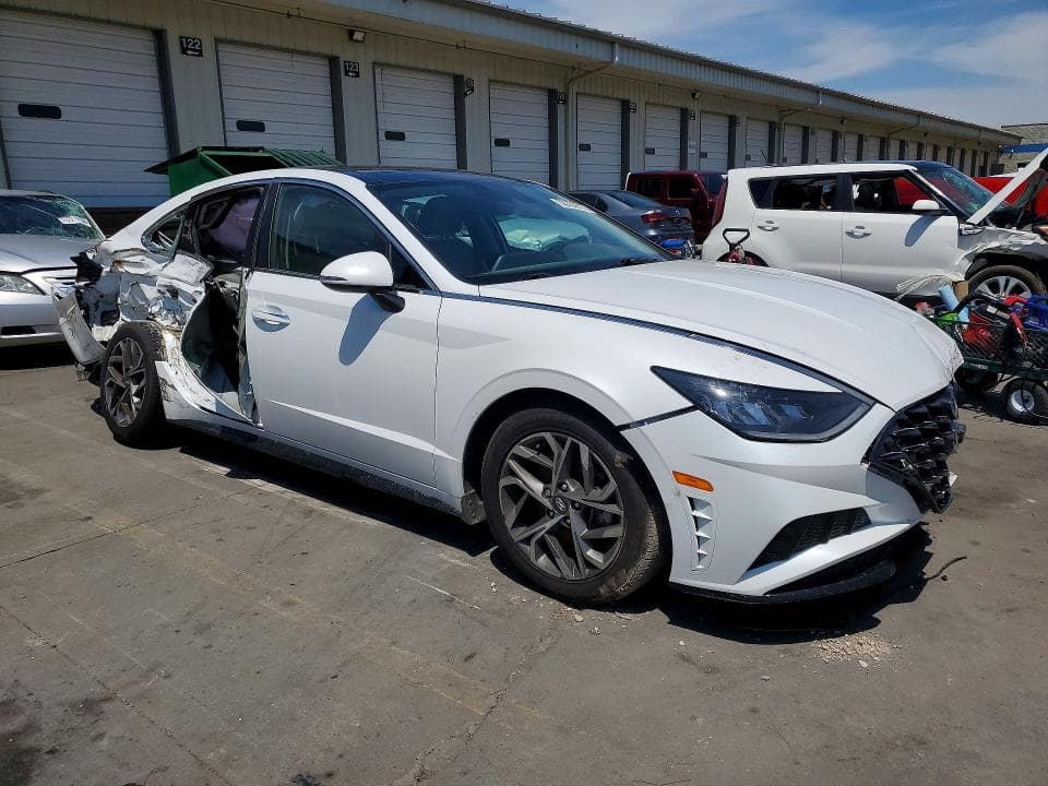 2021 HYUNDAI SONATA SEL 4