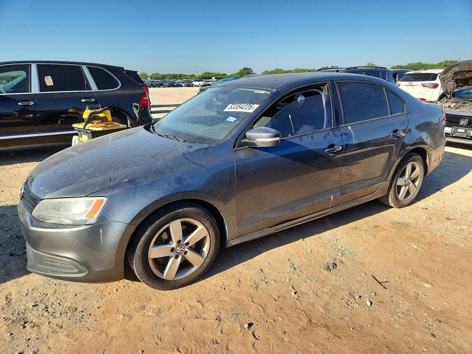 2012 VOLKSWAGEN JETTA - 1