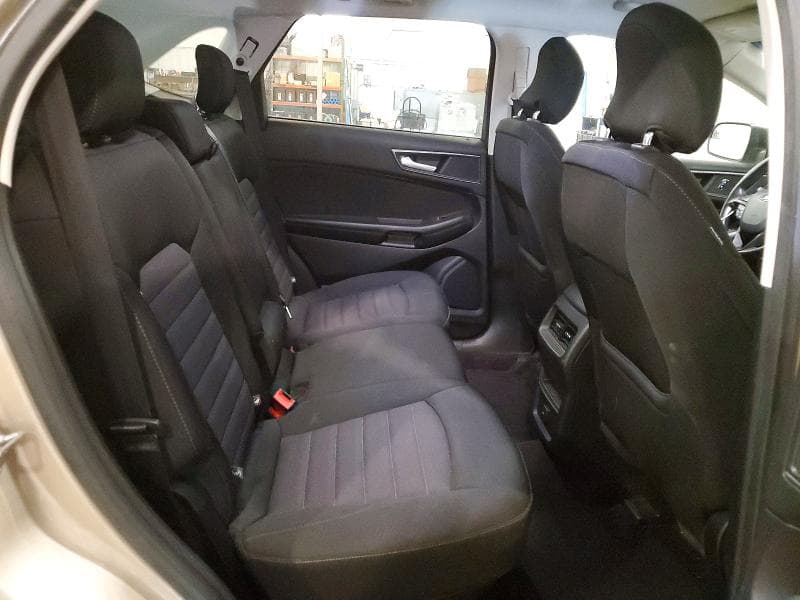 2017 FORD EDGE SE 11