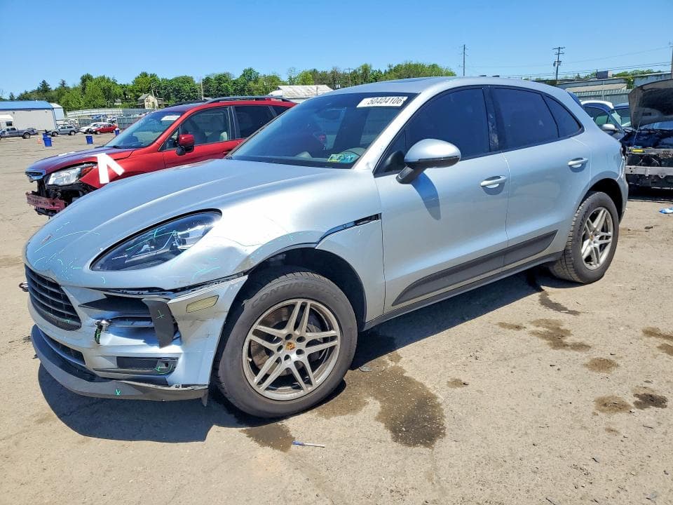 2021 PORSCHE MACAN - 1