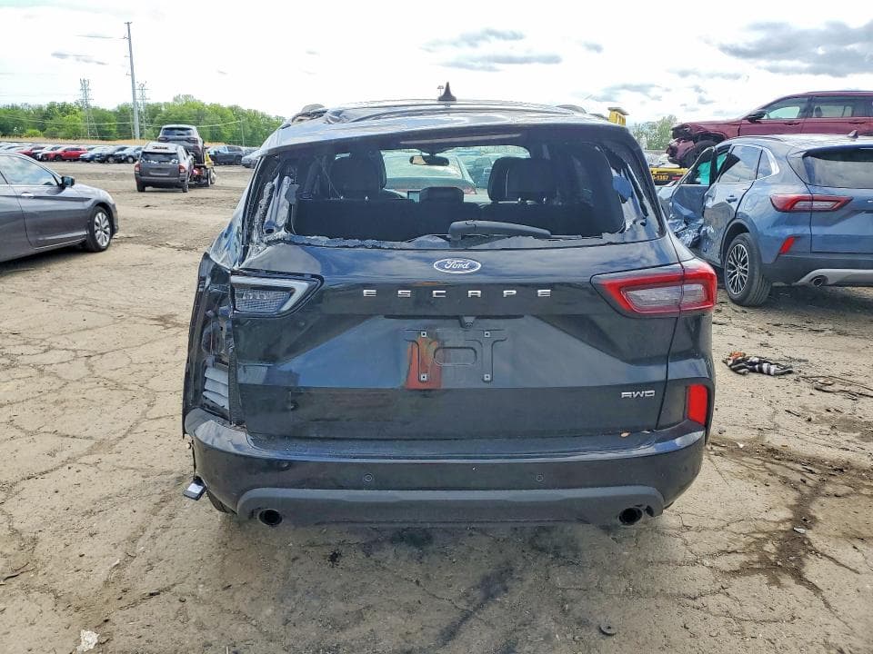 2024 FORD ESCAPE ST LINE 6