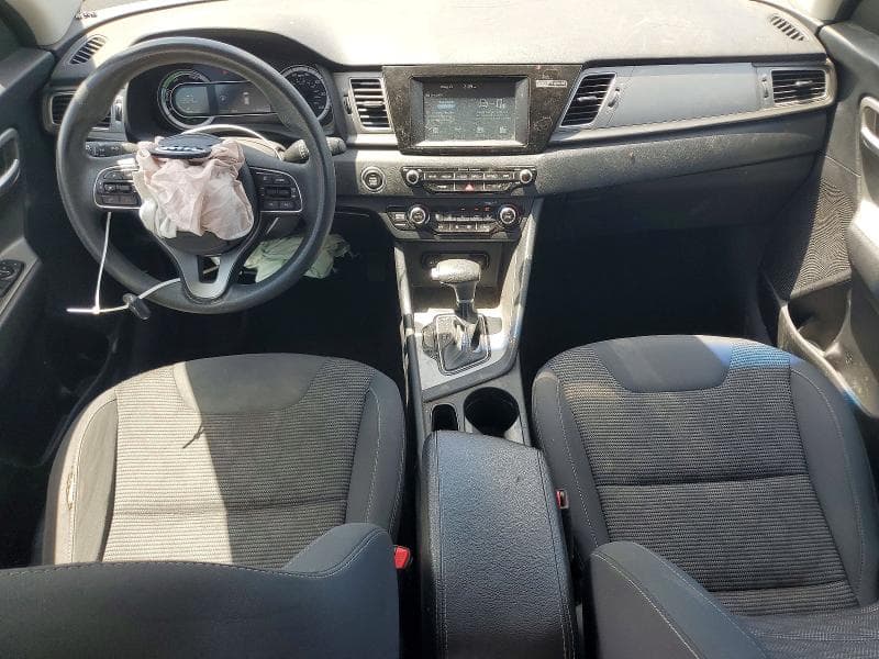 2019 KIA NIRO LX 8