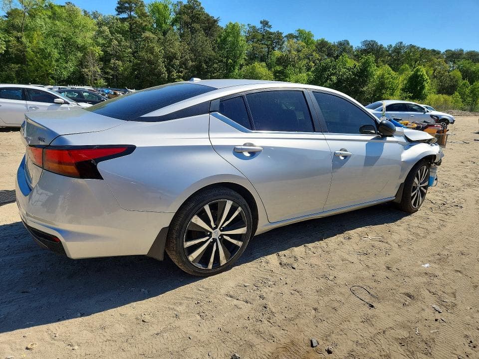 2019 NISSAN ALTIMA SR 3