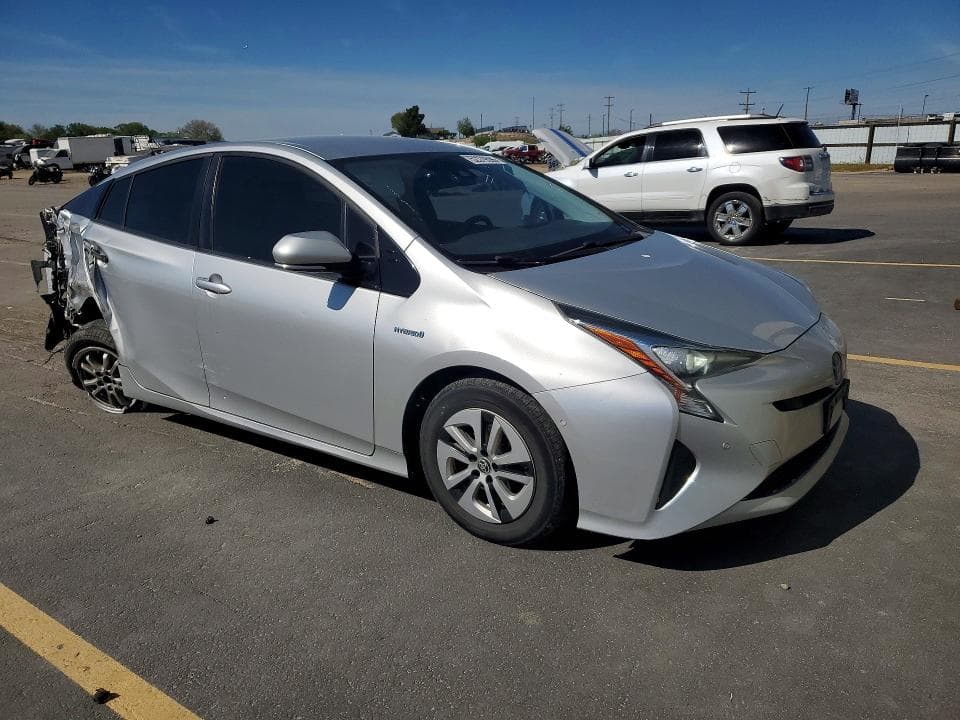 2017 TOYOTA PRIUS THREE 4