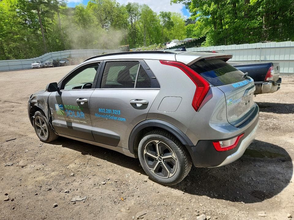 2023 KIA NIRO LX 2