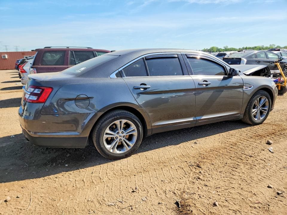 2017 FORD TAURUS SEL 3