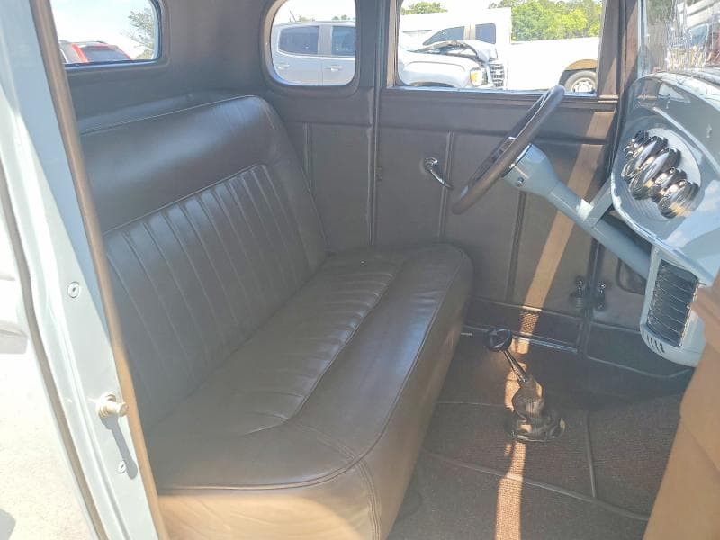 1932 FORD MODEL B 10