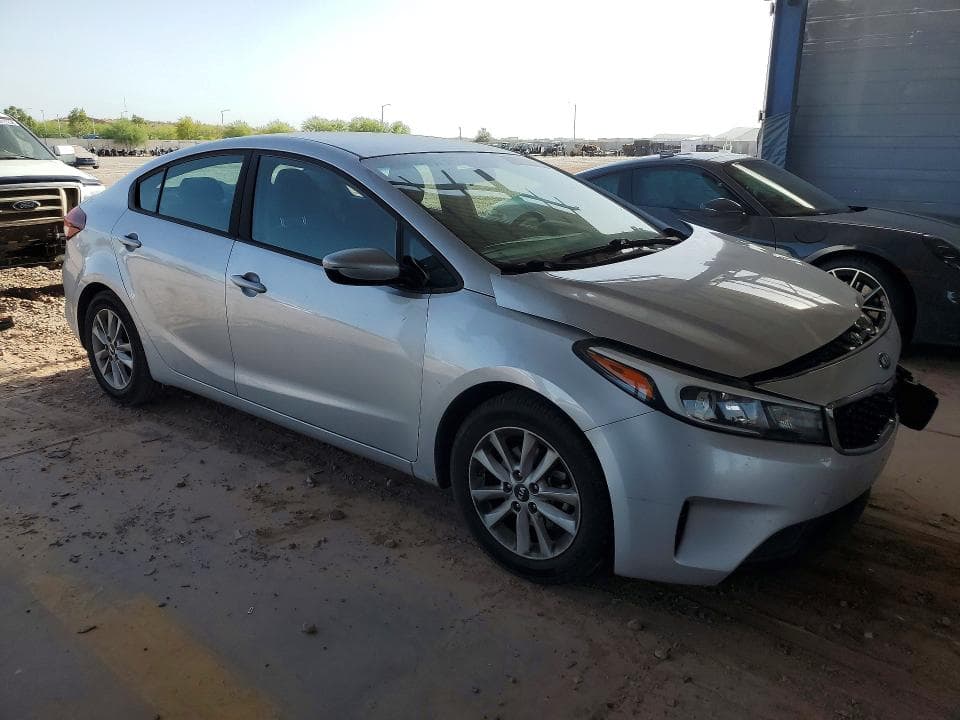 2017 KIA FORTE LX 4