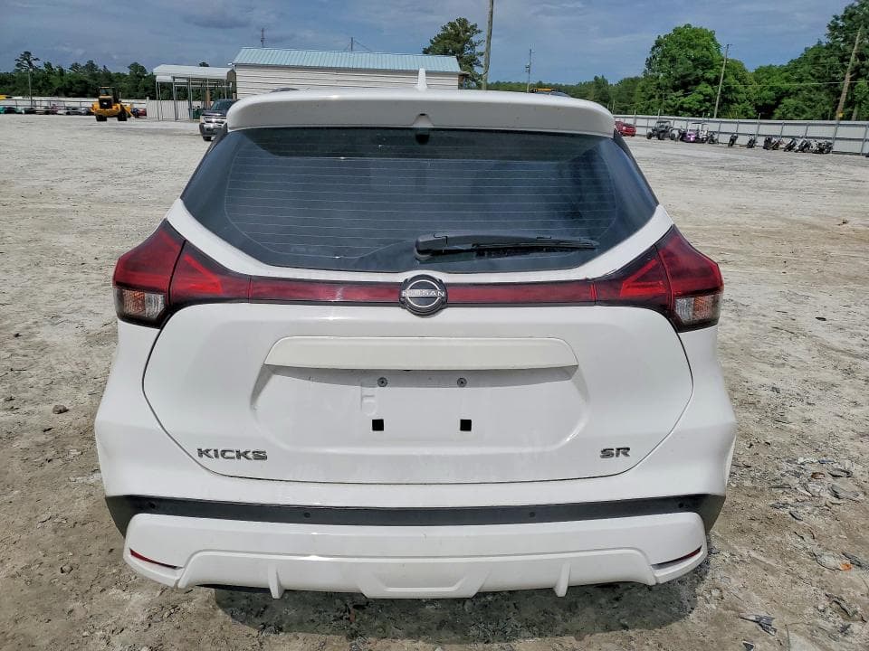 2022 NISSAN KICKS SR 6