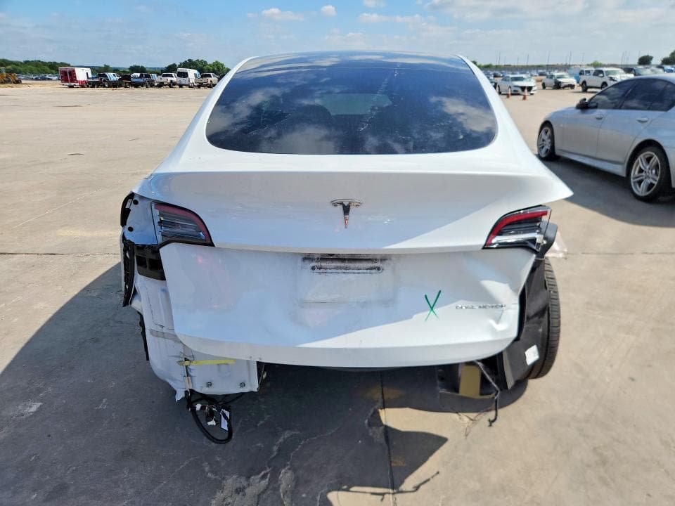 2022 TESLA MODEL Y 6