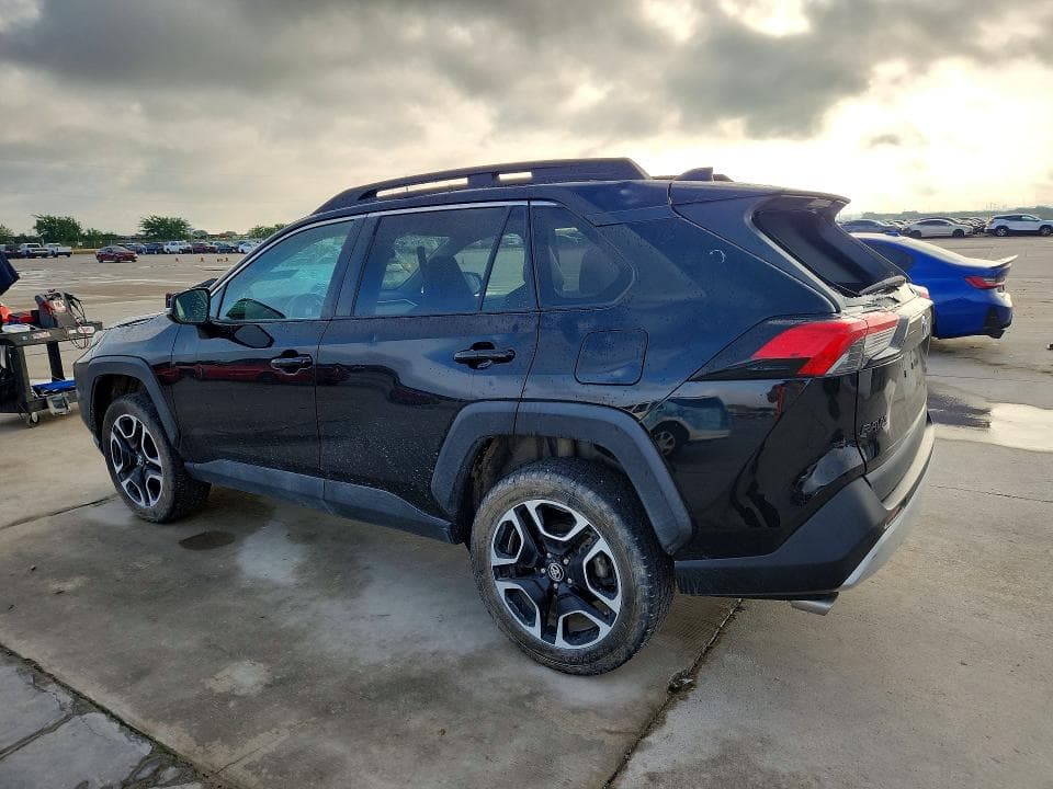 2020 TOYOTA RAV4 ADVENTURE 2