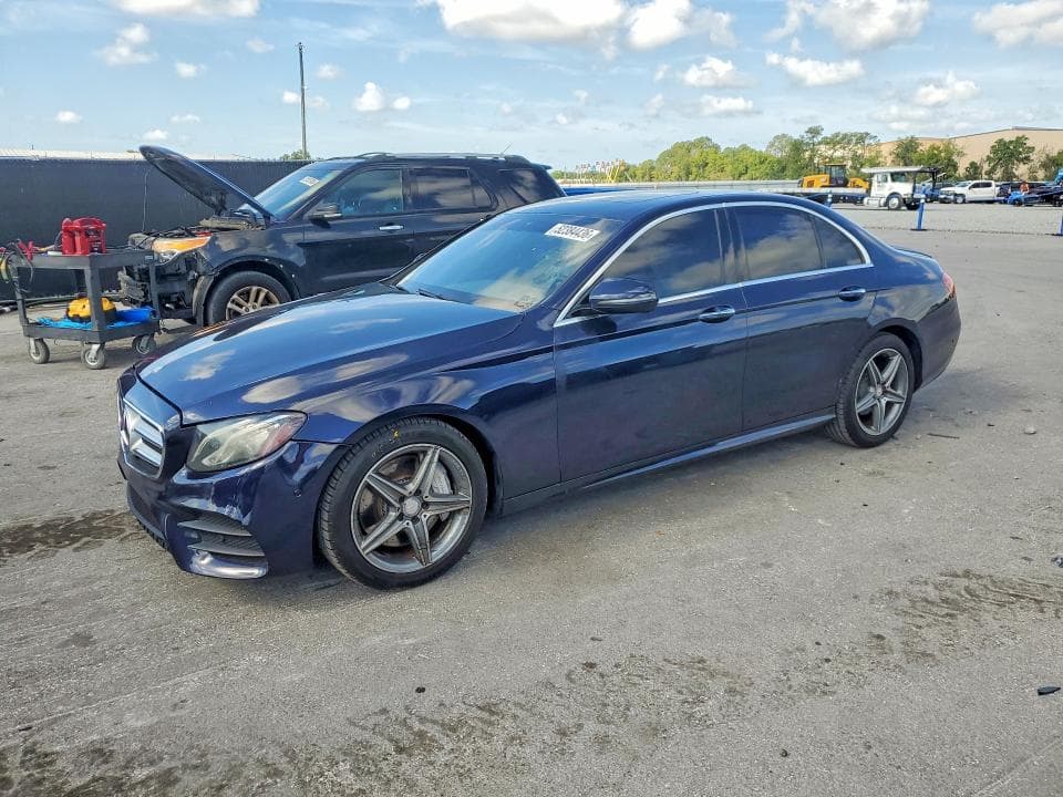 2017 MERCEDES-BENZ E 300 - 1