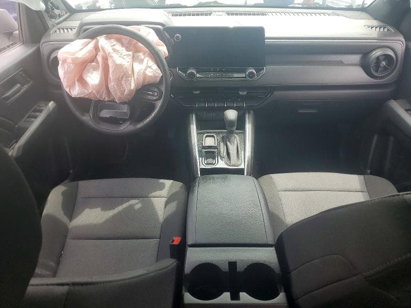 2026 CHEVROLET COLORADO 8