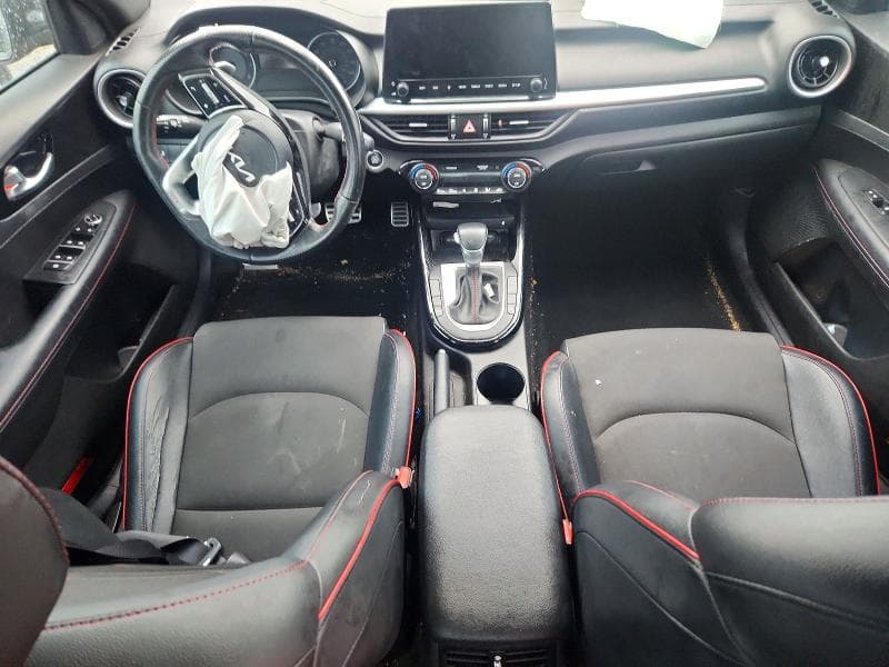 2022 KIA FORTE GT 8