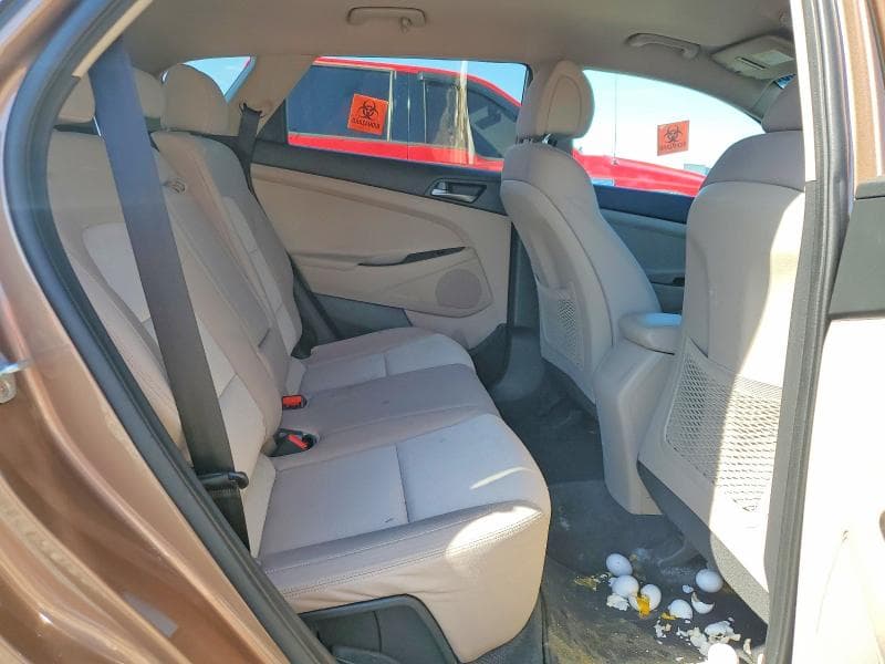 2017 HYUNDAI TUCSON SE 11