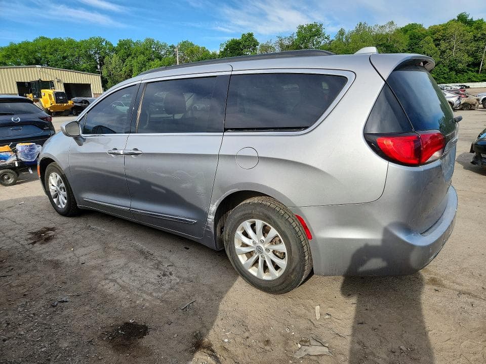 2017 CHRYSLER PACIFICA TOURING L 2