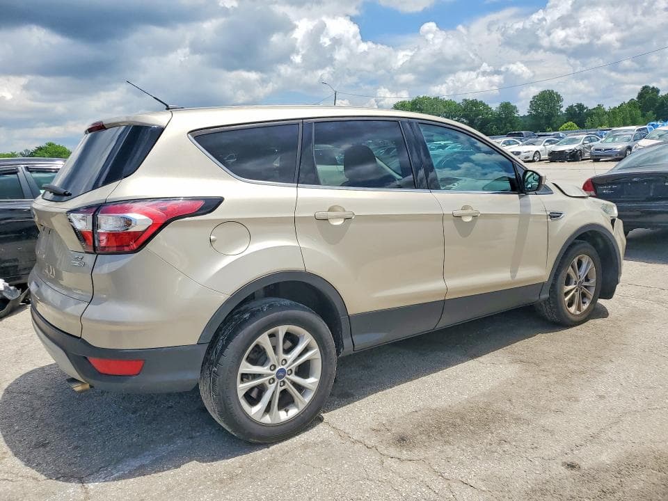 2017 FORD ESCAPE SE 3