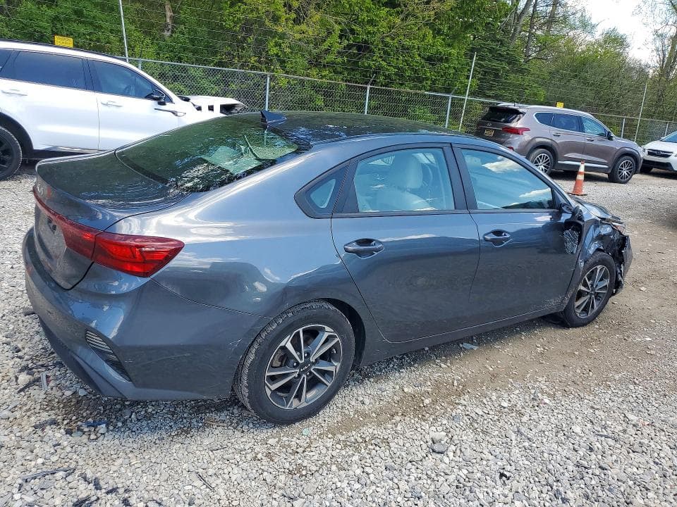 2023 KIA FORTE LXS 3