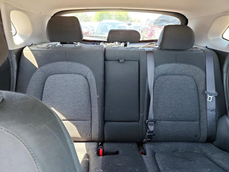 2023 HYUNDAI KONA SE 10