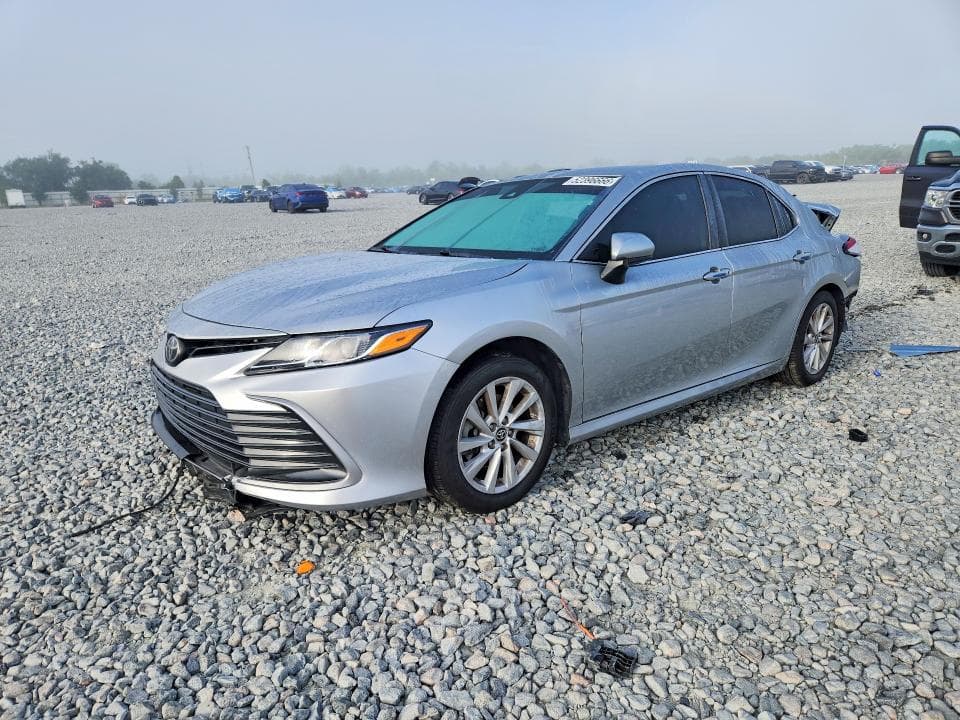 2022 TOYOTA CAMRY LE - 1